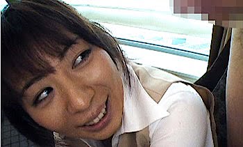 チンコを見てニヤつく女